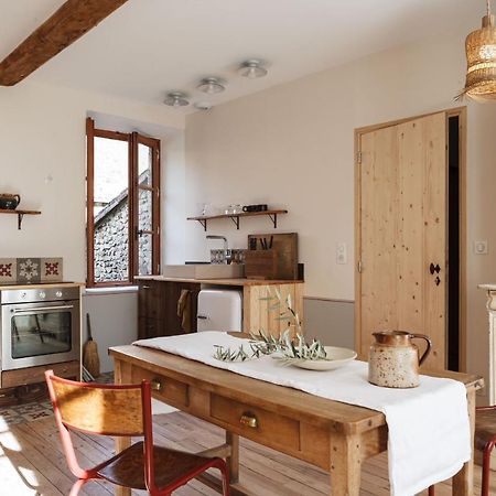 Les Appartements Du Saint Thiers, La Provence Dans Un Coin De La Drome Et L'Esprit D'Une Maison D'Hotes A Saou Luaran gambar