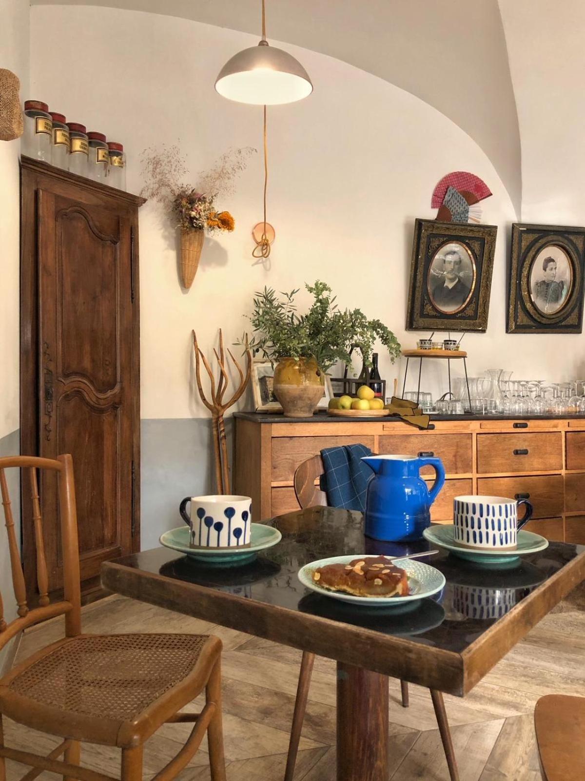 Les Appartements Du Saint Thiers, La Provence Dans Un Coin De La Drome Et L'Esprit D'Une Maison D'Hotes A Saou Luaran gambar