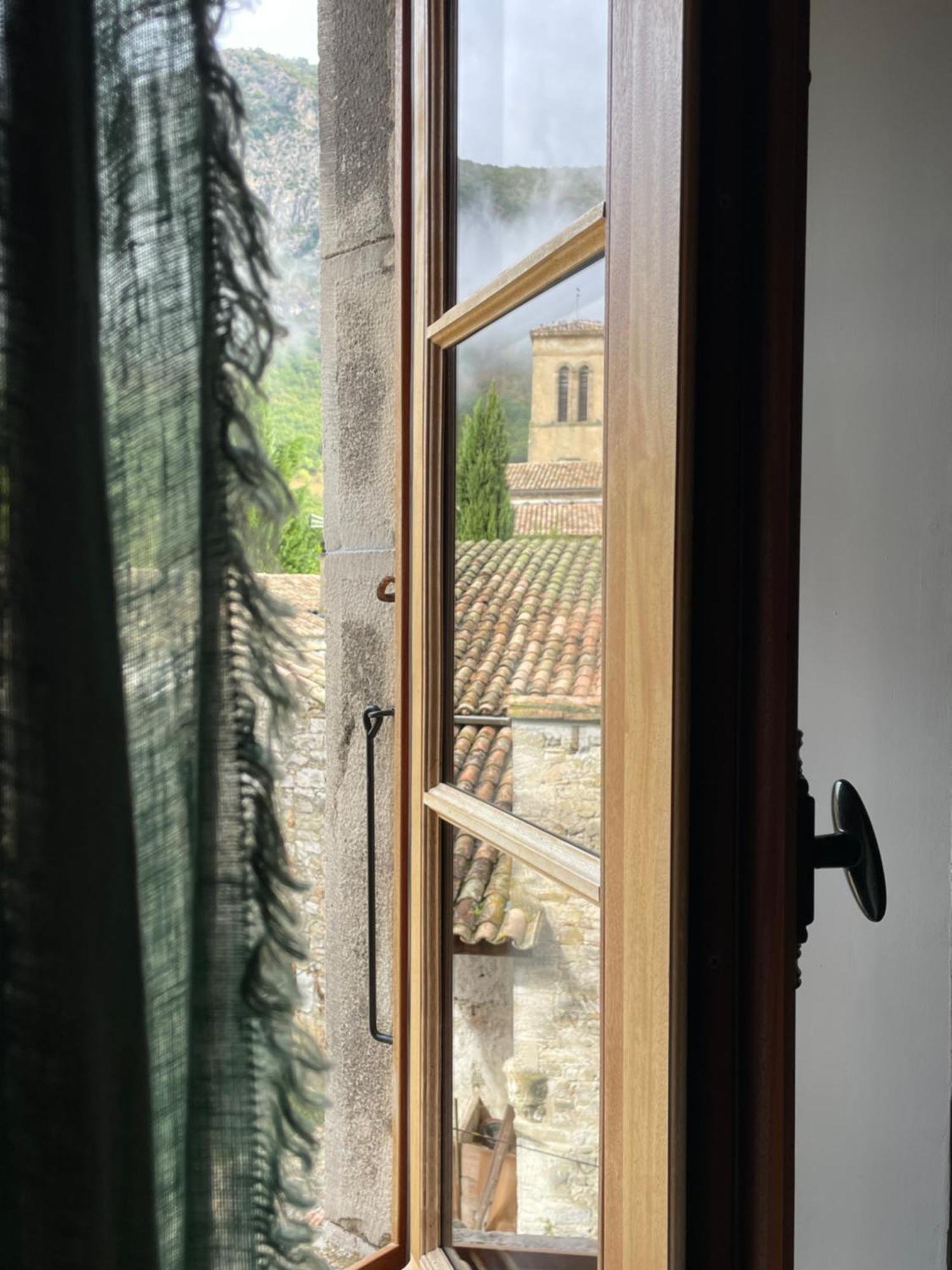 Les Appartements Du Saint Thiers, La Provence Dans Un Coin De La Drome Et L'Esprit D'Une Maison D'Hotes A Saou Luaran gambar